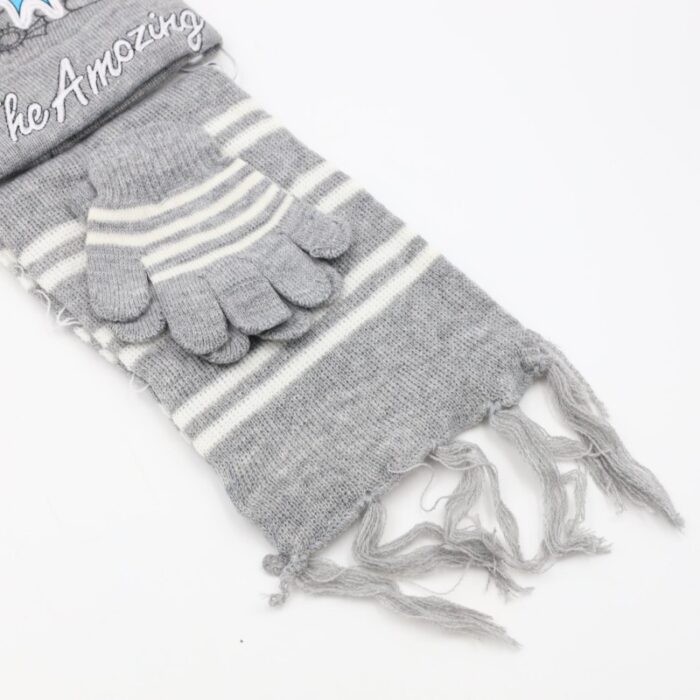 ⁦بكج SPIDER MAN طاقية + كفوف + لفحة لون رمادي⁩ - الصورة ⁦4⁩