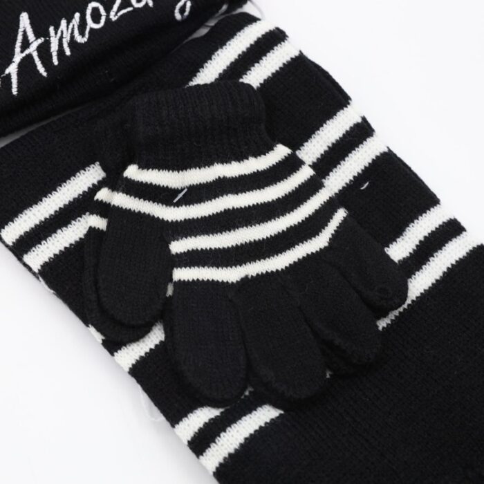 ⁦بكج SPIDER MAN طاقية + كفوف + لفحة لون ابيض واسود⁩ - الصورة ⁦3⁩