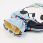 ⁦قربة للماء الساخن بتصاميم شخصيات ديزني ميكي ماوس لون أزرق⁩ - الصورة ⁦4⁩