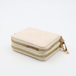 ⁦جزدان ستاتي جلد سحابين حجم صغير لون ابيض اوفوايت⁩ - الصورة ⁦3⁩