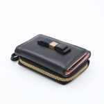 ⁦جزدان ستاتي جلد حجم صغير سحاب + خانة إضافية للكروت والنقود الورقية - لون اسود⁩ - الصورة ⁦2⁩