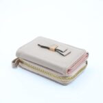 ⁦جزدان ستاتي جلد حجم صغير سحاب + خانة إضافية للكروت والنقود الورقية - لون بيج⁩ - الصورة ⁦2⁩