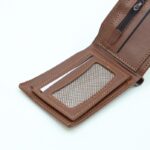 ⁦جزدان رجالي شبابي لون عسلي وأبيض⁩ - الصورة ⁦5⁩