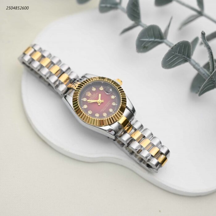 103391746_68e2e6265b077 ساعة يد نسائية لون ذهبي وفضي - الصورة 1