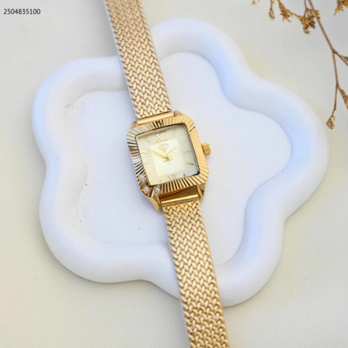 103391809_68e2e67744ebc ساعة يد نسائية أنيقة لون ذهبي - الصورة 1