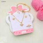 طقم للأطفال سوار+ سلسال,خاتم + وحلق بتصميم نجمة مرصعة لون ذهبي