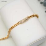 سوار جنزير مع شكل بيضاوي مع زركون لون ذهبي