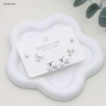 حلق مجموعة ورود ناعمة لون فضي