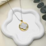 سلسال فان كليف زركون مع اطار شعاع لون فضي و ذهبي