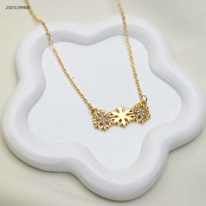 103392280_68e2e8060d2b8 سلسال 3 ثلجات لون فضي - الصورة 1