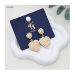 حلق نسائي متدلي بتصميم قلب مزين باللؤلؤ لون ذهبي