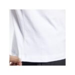⁦Reebok Mens' Graphic Series Linear Logo T-Shirt- تيشيرت ريبوك جرافيك سيريس ليينر للرجال لون أبيض⁩ - الصورة ⁦5⁩