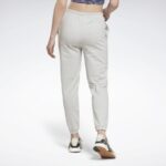 ⁦Reebok Modern SAFARI Joggers⁩ - الصورة ⁦3⁩