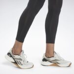 ⁦Reebok Womens' Workout Ready Basic Leggings- بنطلون ريبوك ضيق رياضي للنساء لون أسود‏⁩ - الصورة ⁦6⁩