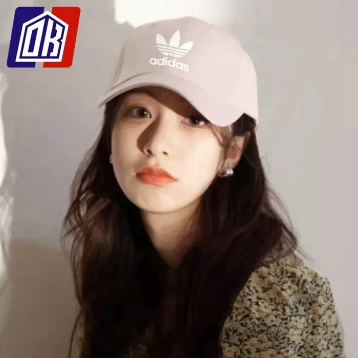 ⁦adidas Unisex Trefoil Baseball Cap - طاقية اديداس تري فويل بيسبول للجنسين لون بيج⁩ - الصورة ⁦3⁩