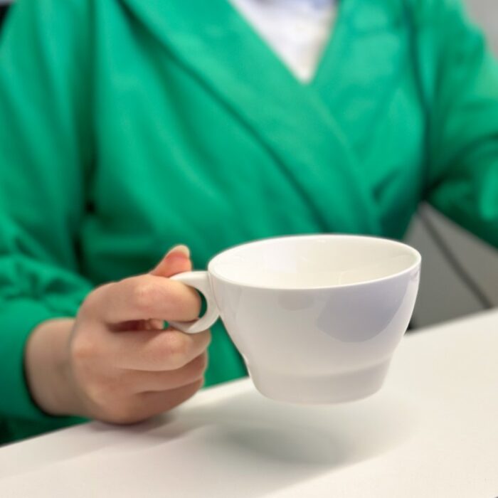 ⁦فنجان شاي / نسكافيه بورسلان9.5*9.5*6⁩ - الصورة ⁦2⁩