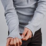 ⁦بلوزة شبابية جولف قطن سكني⁩ - الصورة ⁦4⁩