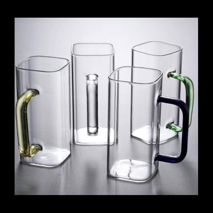 ⁦كاسة زجاج بتصميم مربع سعة 350 مل⁩ - الصورة ⁦5⁩