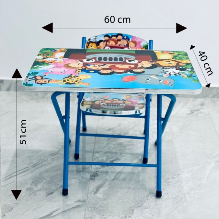 ⁦طاولة مع كرسي للأطفال لون أزرق بتصميم سيارة⁩ - الصورة ⁦5⁩