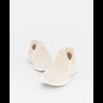 ⁦حذاء سكيتشرز سليب انس: ألترا فليكس 3.0 كوزي للنساء لون أوفوايت ونعل أبيض- Skechers Women's Slip-ins: Ultra Flex 3.0 - Cozy Streak Shoes⁩ - الصورة ⁦9⁩