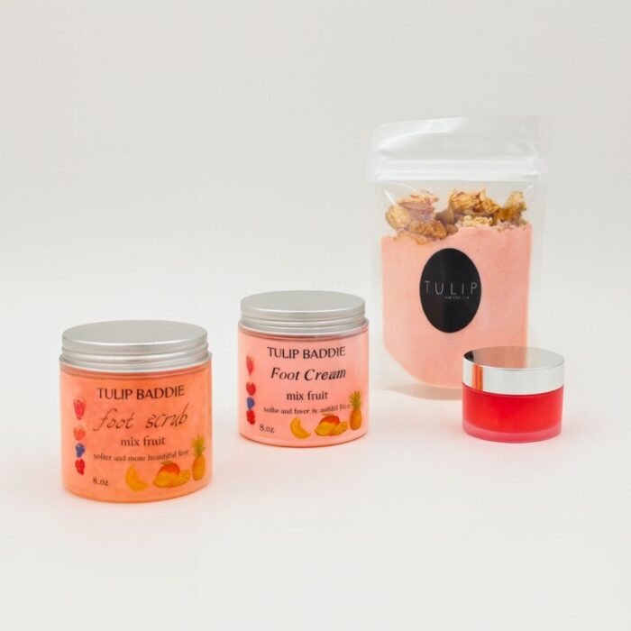 ⁦بكج عنايه بالقدم مكون من اربع قطع املاح فواره مقشر قدم حجم 8OZ مرطب 8OZو مورد 2OZ نكهه فواكه⁩ - الصورة ⁦7⁩