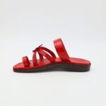 ⁦شبشب جلد من Camels للنساء لون أحمر⁩ - الصورة ⁦5⁩