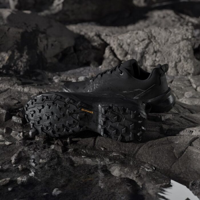 ⁦adidas Men's Terrex Skychaser AX5 GORE-TEX Hiking Shoes - Black⁩ - الصورة ⁦23⁩