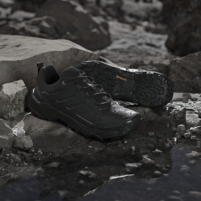 ⁦adidas Men's Terrex Skychaser AX5 GORE-TEX Hiking Shoes - Black⁩ - الصورة ⁦27⁩