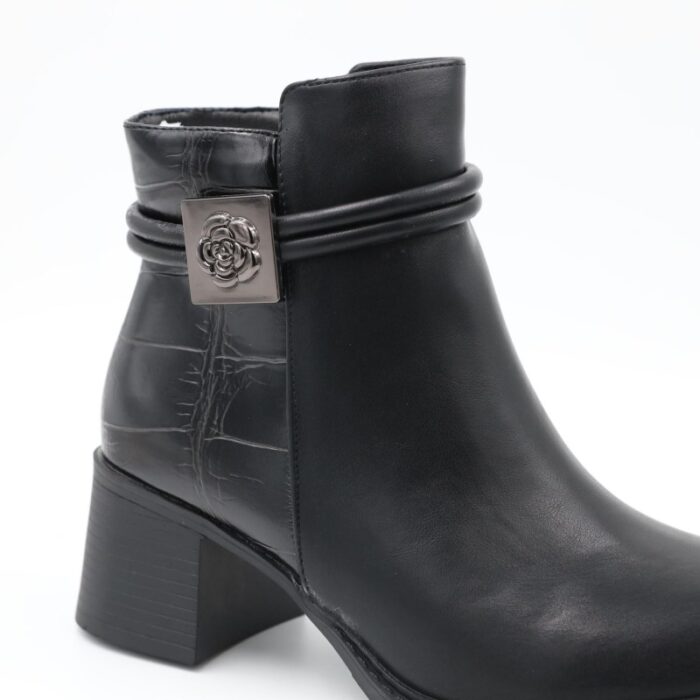 ⁦جزمة مع كعب للنساء لون أسود⁩ - الصورة ⁦7⁩