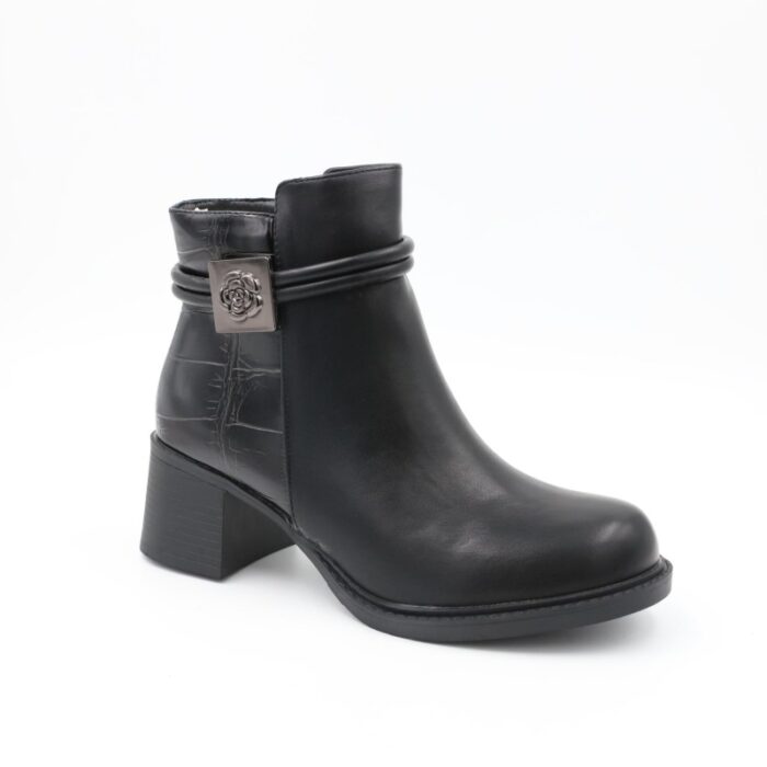 ⁦جزمة مع كعب للنساء لون أسود⁩ - الصورة ⁦8⁩