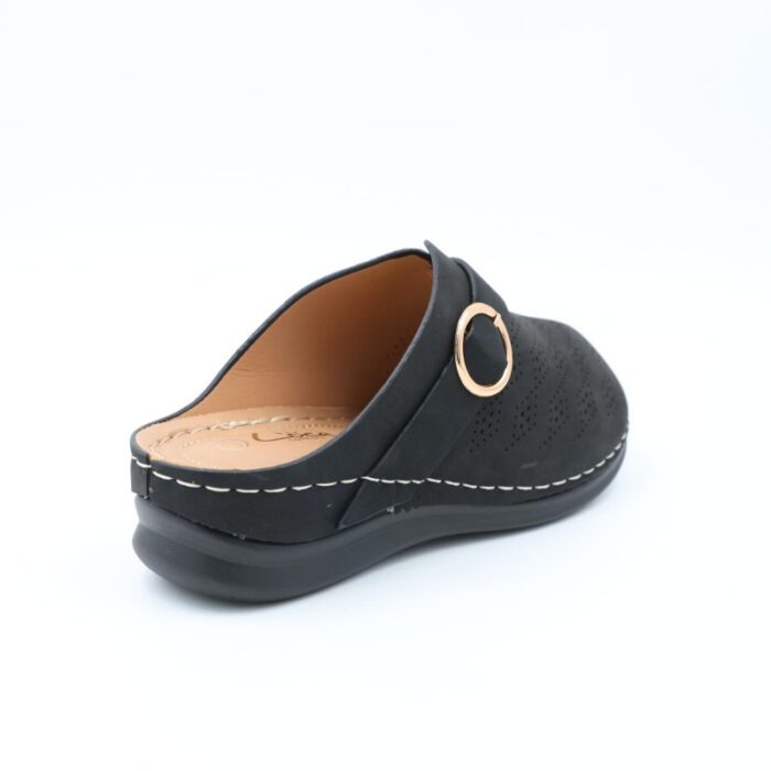 ⁦حذاء شتوي للنساء لون أسود⁩ - الصورة ⁦3⁩