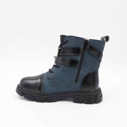 جزمة للأطفال لون أسود وكحلي