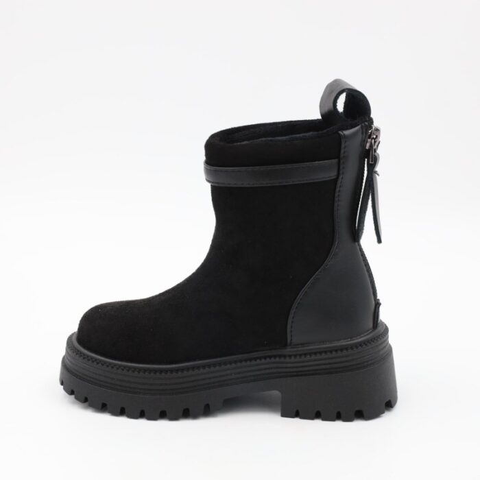 ⁦بسطار للأطفال لون أسود⁩ - الصورة ⁦3⁩