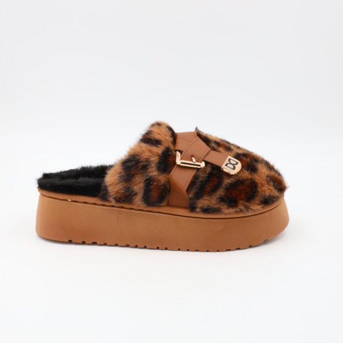 ⁦شبشب شتوي للنساء لون عسلي⁩ - الصورة ⁦5⁩