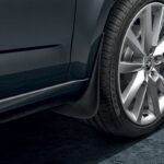 5E0075111 جلود أمامية للحماية من الطين - أوكتافي