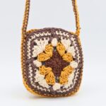 شنطة مربعة لون كموني - نكشة فن