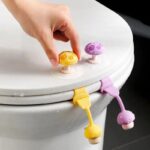 ⁦مسكة مرحاض لون بنفسجي⁩ - الصورة ⁦4⁩