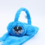 ⁦طوق للأذن مع لفحة لون أزرق غامق⁩ - الصورة ⁦3⁩