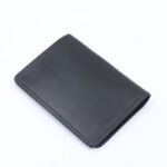 محفظة شبابية أنيقة من الجلد الطبيعي البقري لون أسود