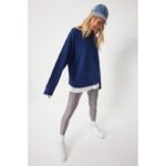 ⁦بلوزة ستاتي خريفي لون كحلي Happiness İstanbul⁩ - الصورة ⁦4⁩