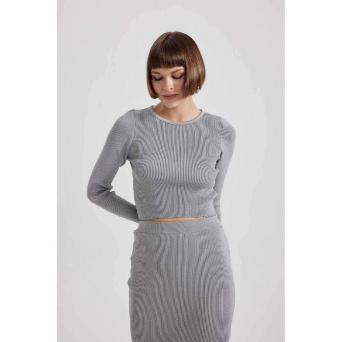 ⁦طقم ستاتي لون سكني مع لمعة تنورة وبلوزة defacto⁩ - الصورة ⁦5⁩