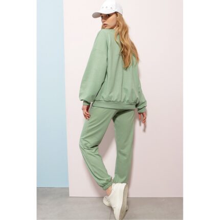 ترينج ستاتي خريفي لون أخضر فستقي Trend Alaçatı Stili