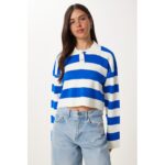 ⁦بلوزة ستاتي لون أبيض مخطط نيلي Happiness İstanbul⁩ - الصورة ⁦4⁩