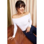 ⁦بلوزة ستاتي شتوي قبة وسيعة لون أبيض Olalook⁩ - الصورة ⁦2⁩