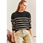 ⁦بلوزة ستاتي شتوي لون أسود مخطط أبيض SHADE⁩ - الصورة ⁦2⁩