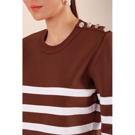 بلوزة ستاتي شتوي لون بني مخطط أبيض Bigdart