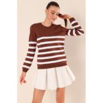 ⁦بلوزة ستاتي شتوي لون بني مخطط أبيض Bigdart⁩ - الصورة ⁦3⁩