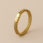 سوار رجالي لون ذهبي