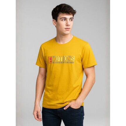 بلوزة رجالية نص كم لون أصفر