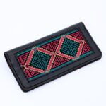 ⁦حقيبة نسائية جلد طبيعي لون أسود مع تطريز⁩ - الصورة ⁦4⁩